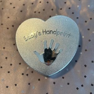 Baby’s Handprint Kit